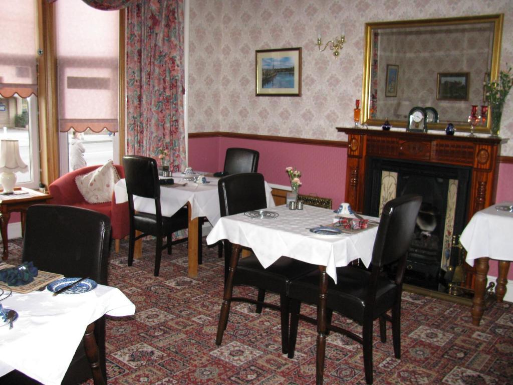 Almond Villa Guest House Perth Bagian luar foto