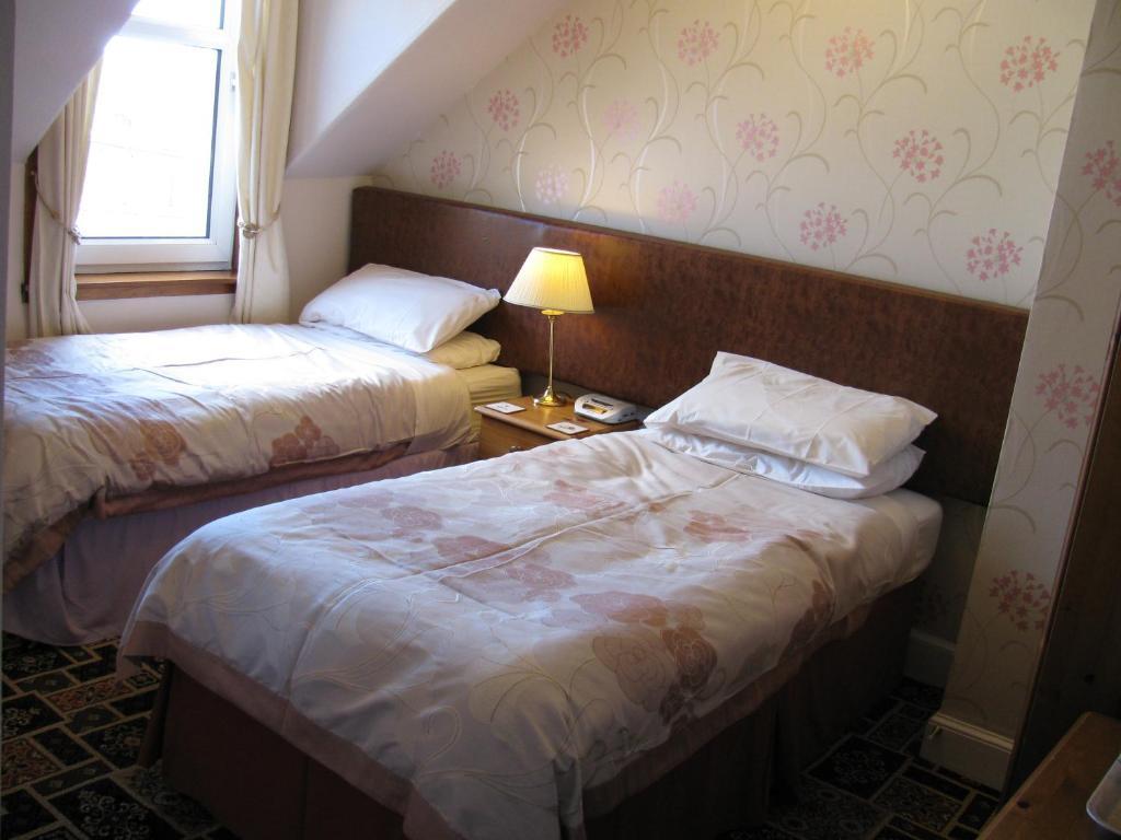 Almond Villa Guest House Perth Ruang foto
