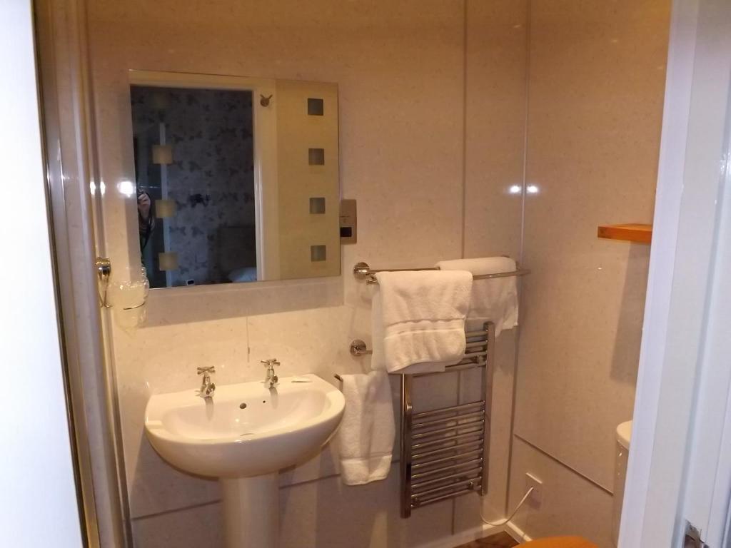 Almond Villa Guest House Perth Ruang foto